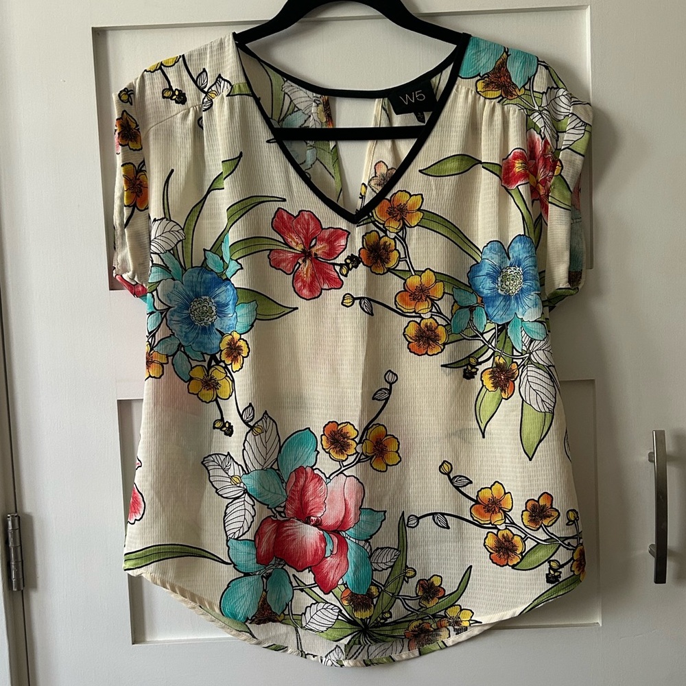 W5 Multicolor Floral V-Neck Blouse